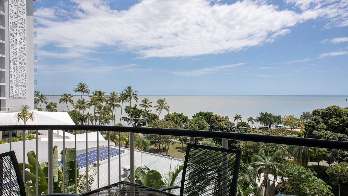 BreakFree Royal Harbour - 1 Bedroom Ocean Apartment