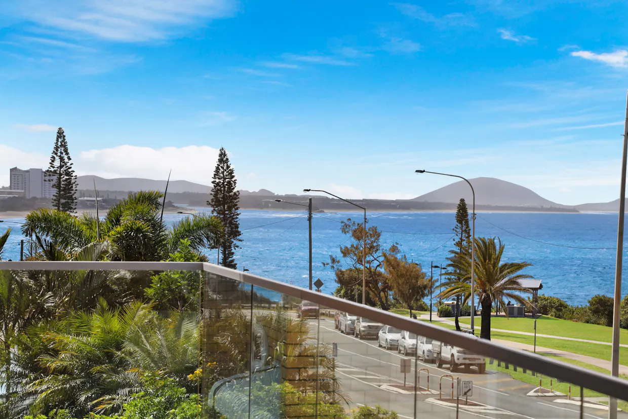 Elysee Beachside Apartments Alexandra Headland