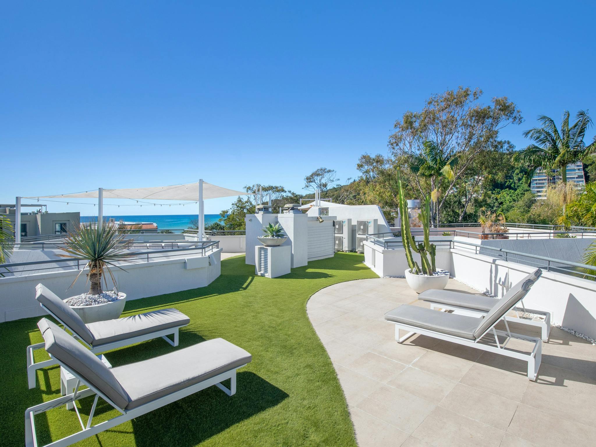 2 Bedroom Ocean View Penthouse - balcony view 2 Bedroom Ocean View Penthouse - balcony view
