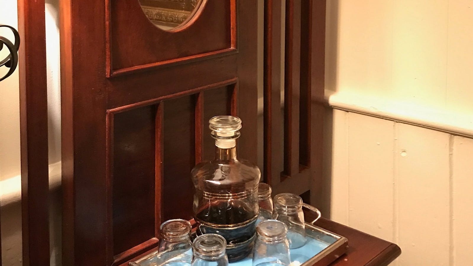 Welcoming port