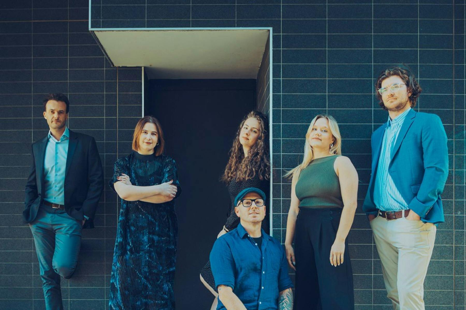 Luminescence chamber Singers