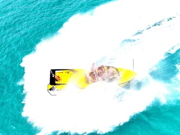 Airlie Beach Jetboat, 180s, 360s, drifts, spins, nosedives and more! Airlie Beach Jetboat, 180s, 360s, drifts, spins, nosedives and more!