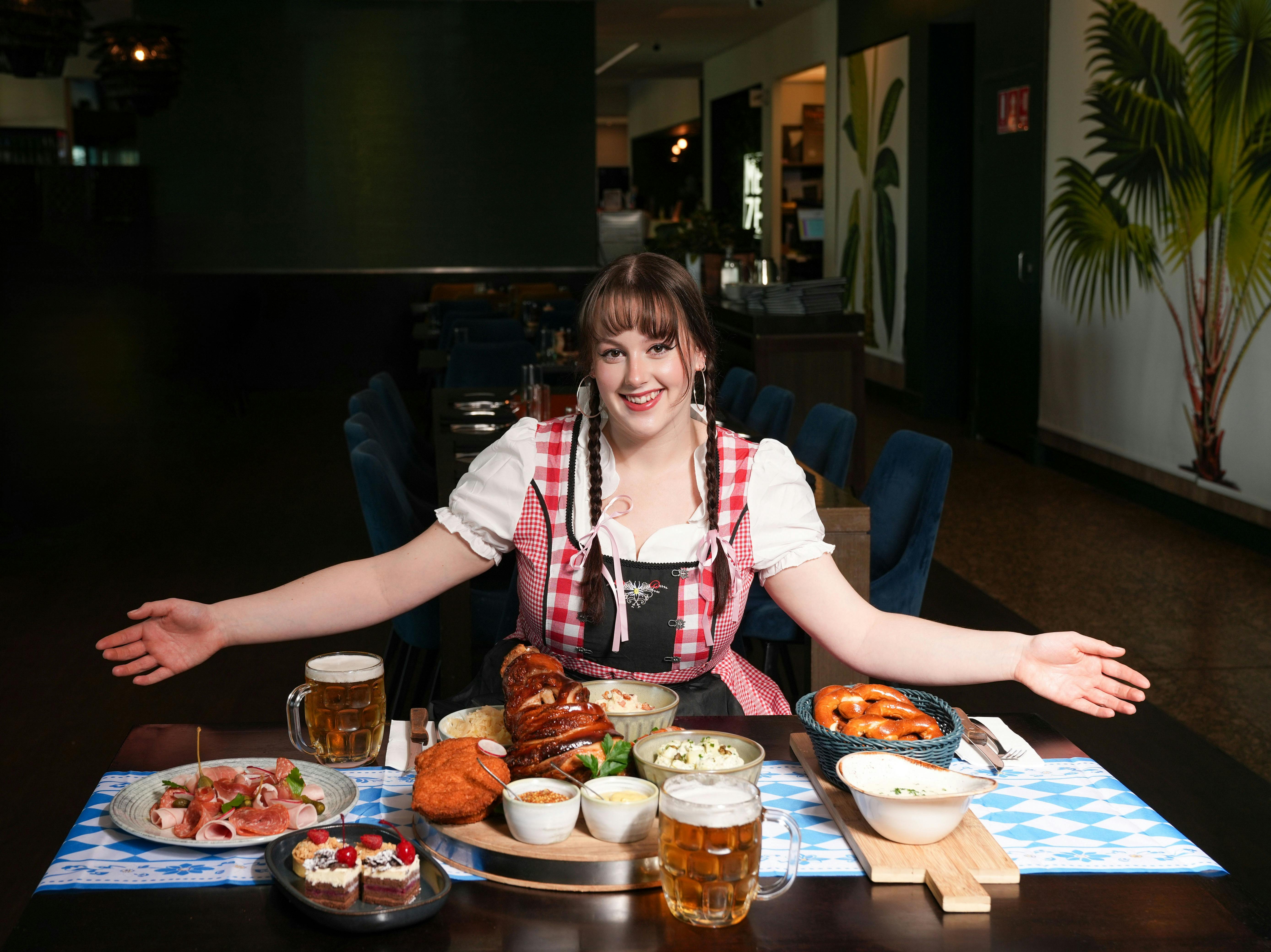 Picture of a server showing what will be served