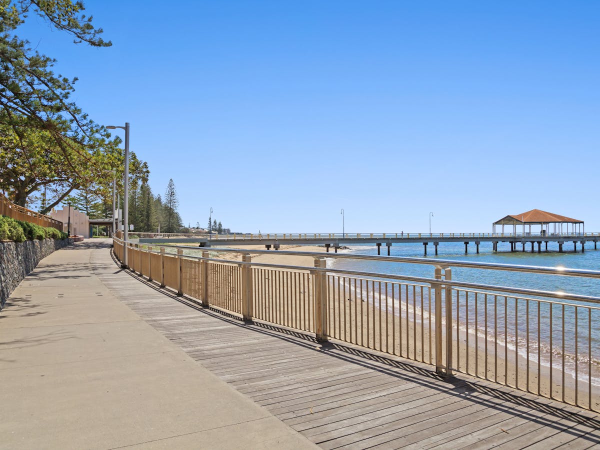 Scarborough Holiday Village - Redcliffe Pier