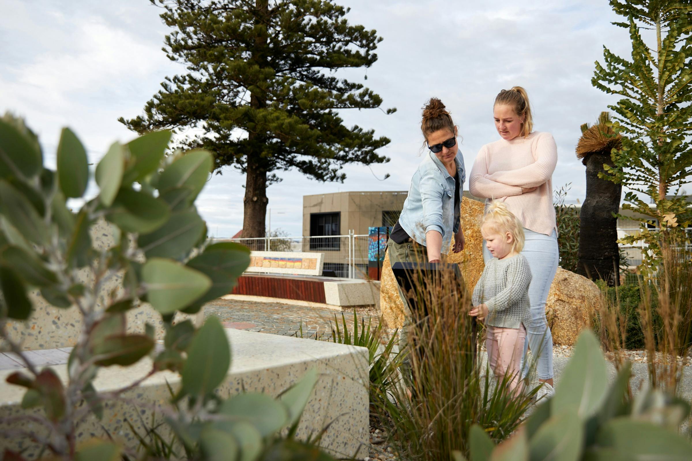 Busy Blue Bus Tours guests in Alison Hartman Gardens Albany