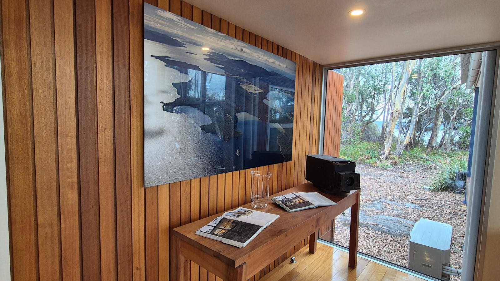 Bedrooms hall with views