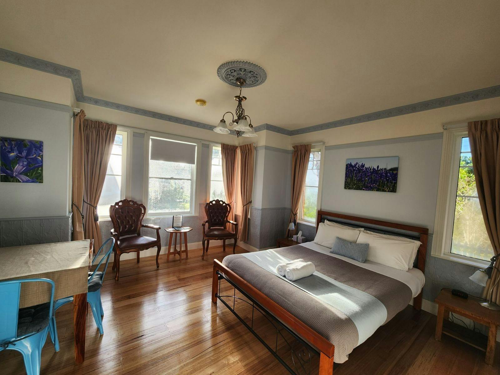 Iris Room