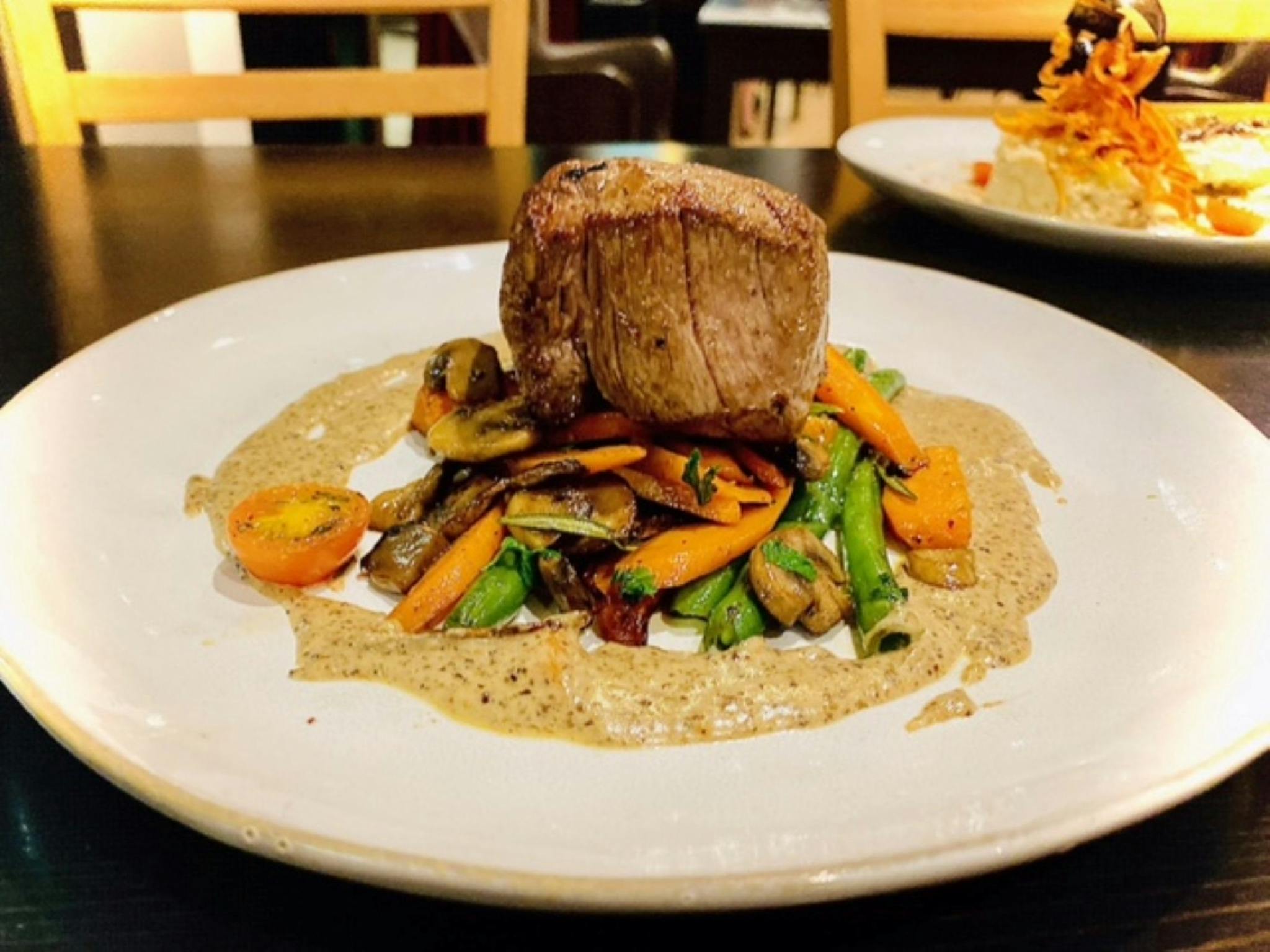 Che Bon Restaurant