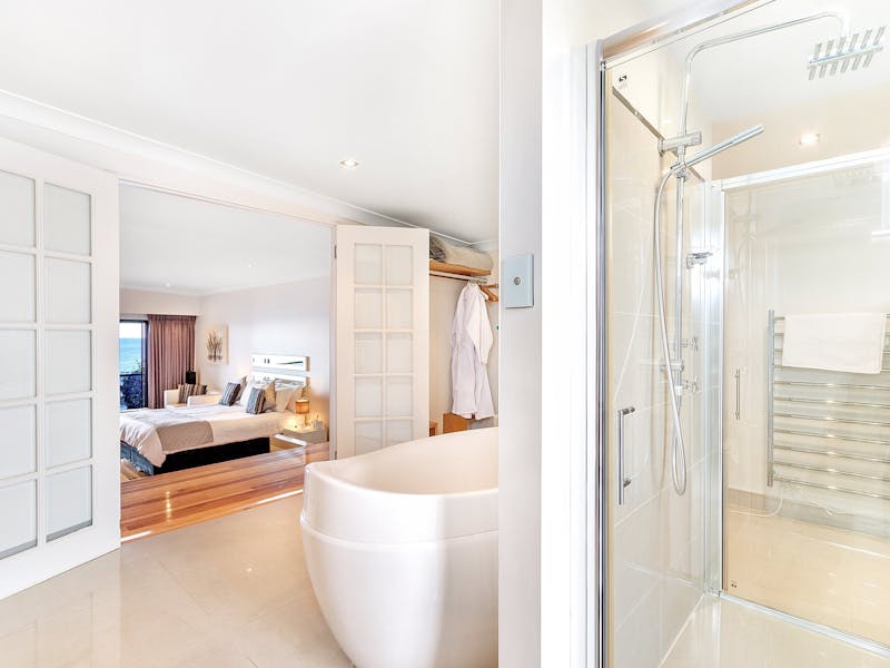 Ensuite room image