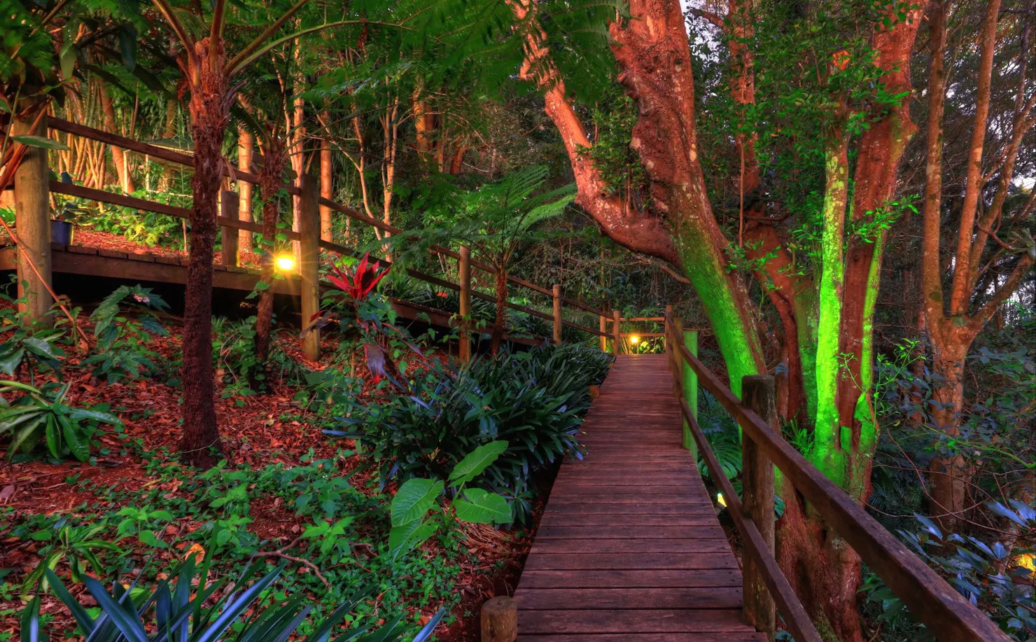 Cottage boardwalk at The Falls