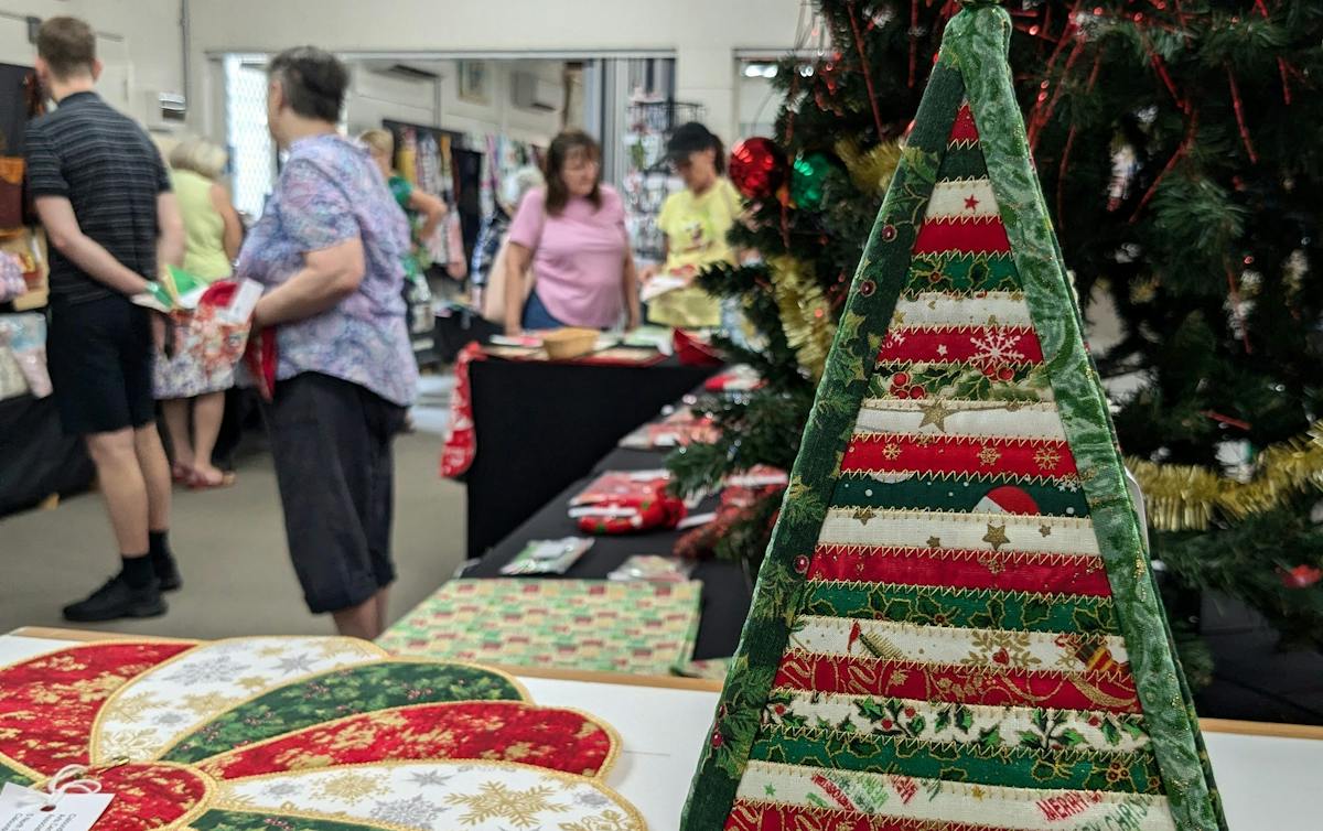 Christmas Artisan Fair 2026 Handmade Market With Gifts And Festive ...