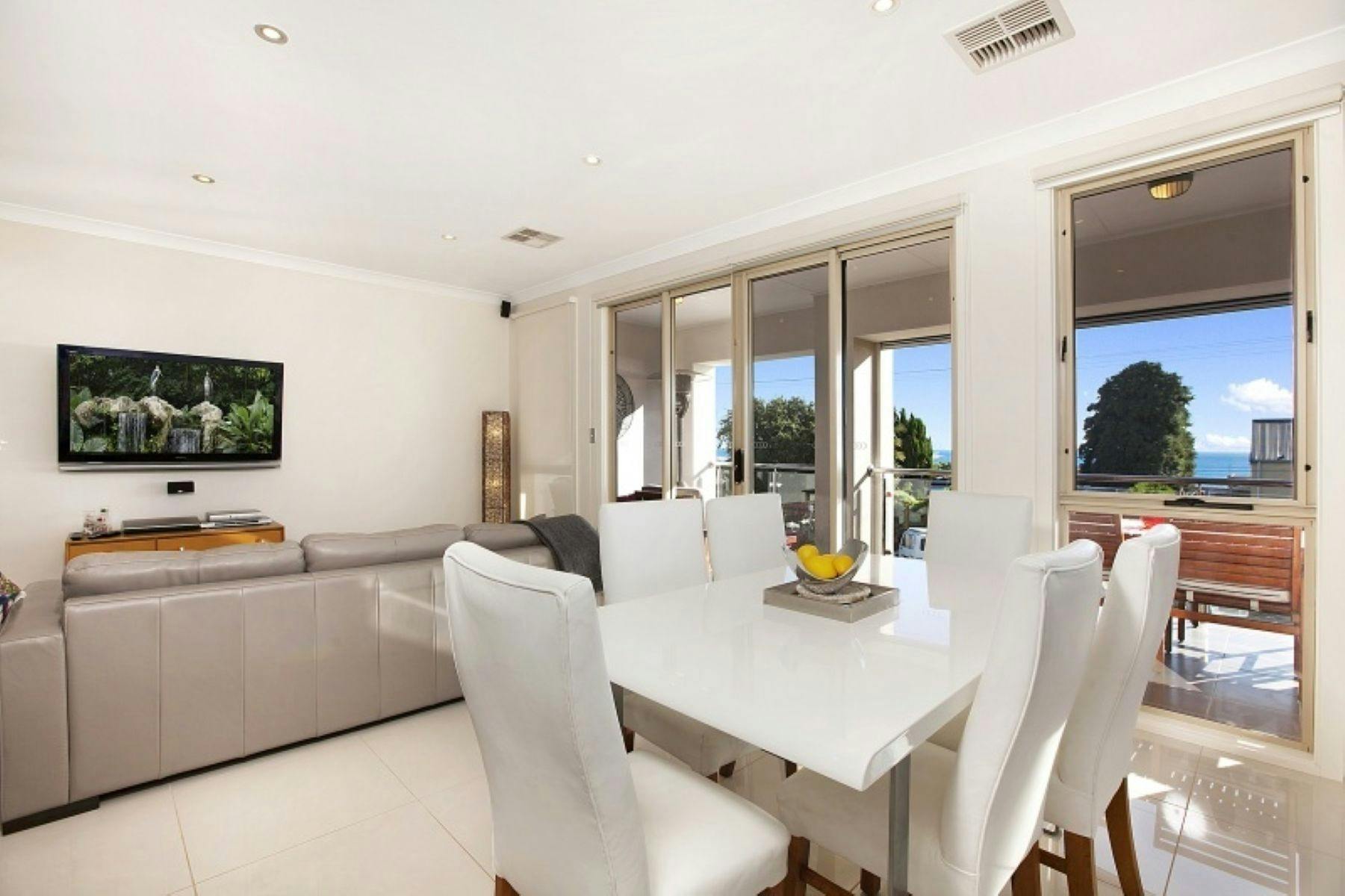 Christies Beach Exclusive Townhouse