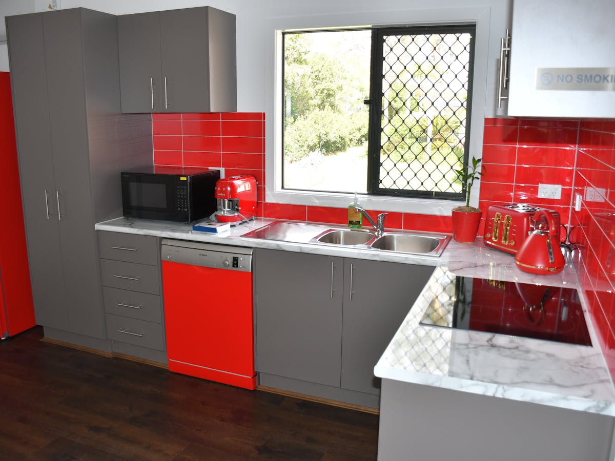 Woodford Serenity Cottage Kitchen