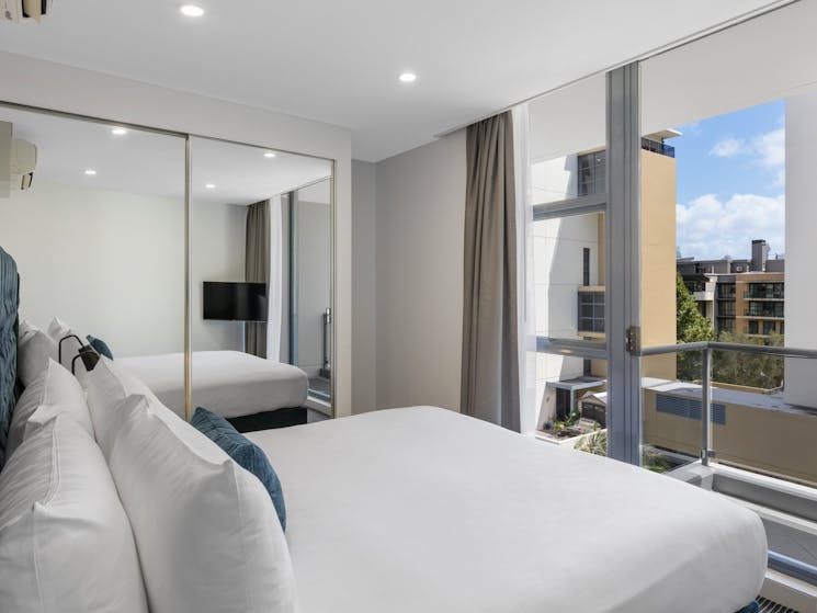 Meriton Suites Waterloo