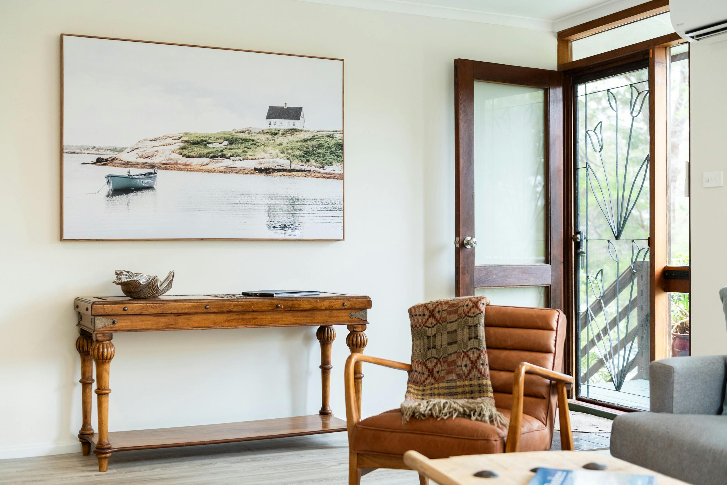 Meribella, Photographer Russell Quinn