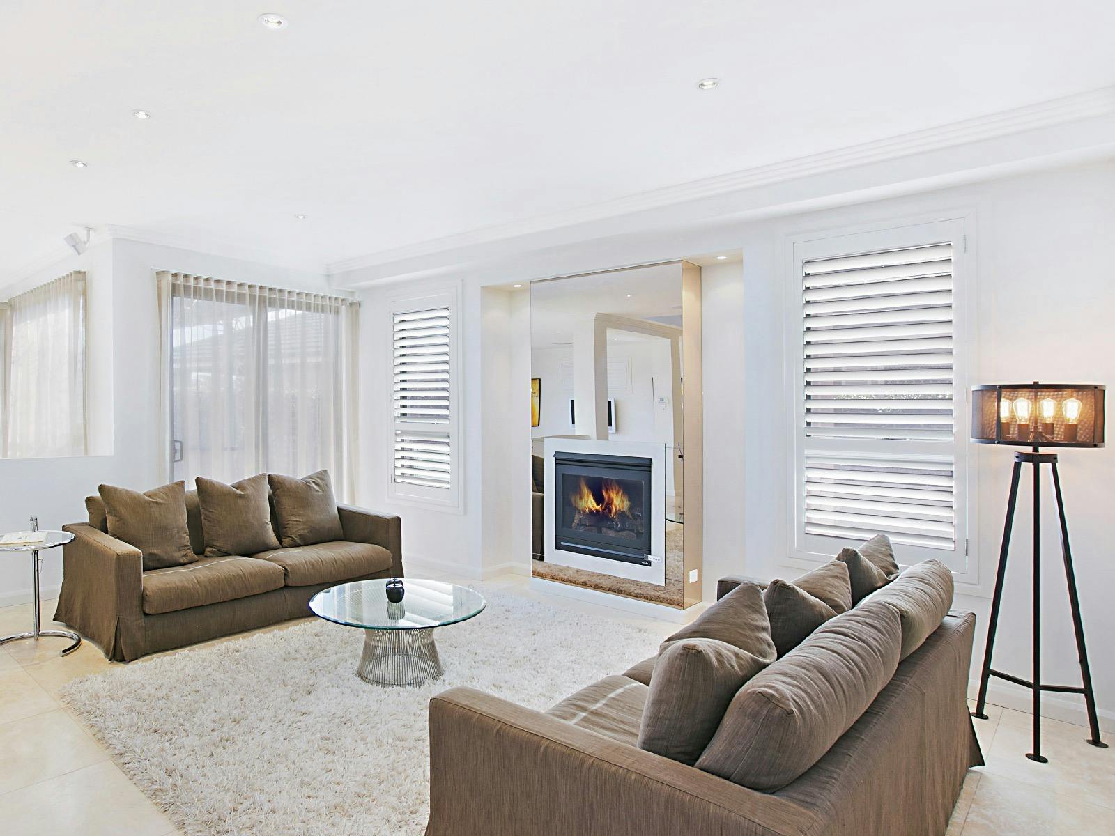 Villa Saachi second lounge room with fireplace