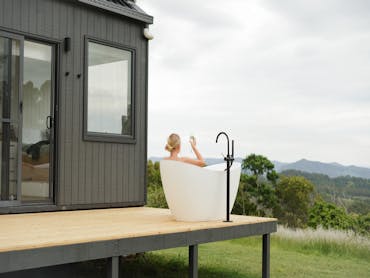 Bath tub Bath tub