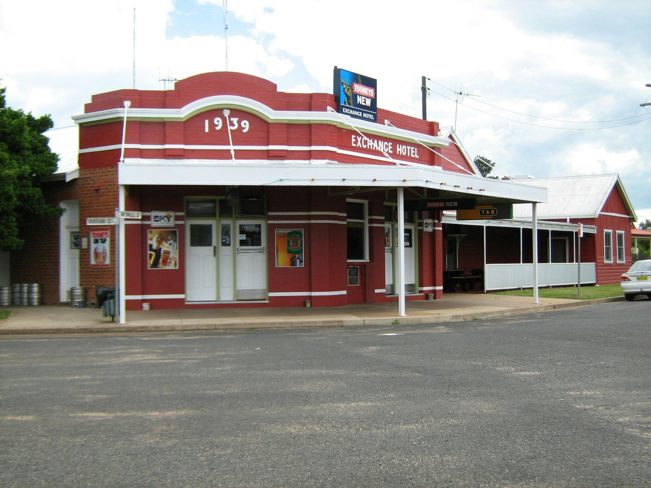 Exchange Hotel Binnaway Sydney, Australia Official Travel