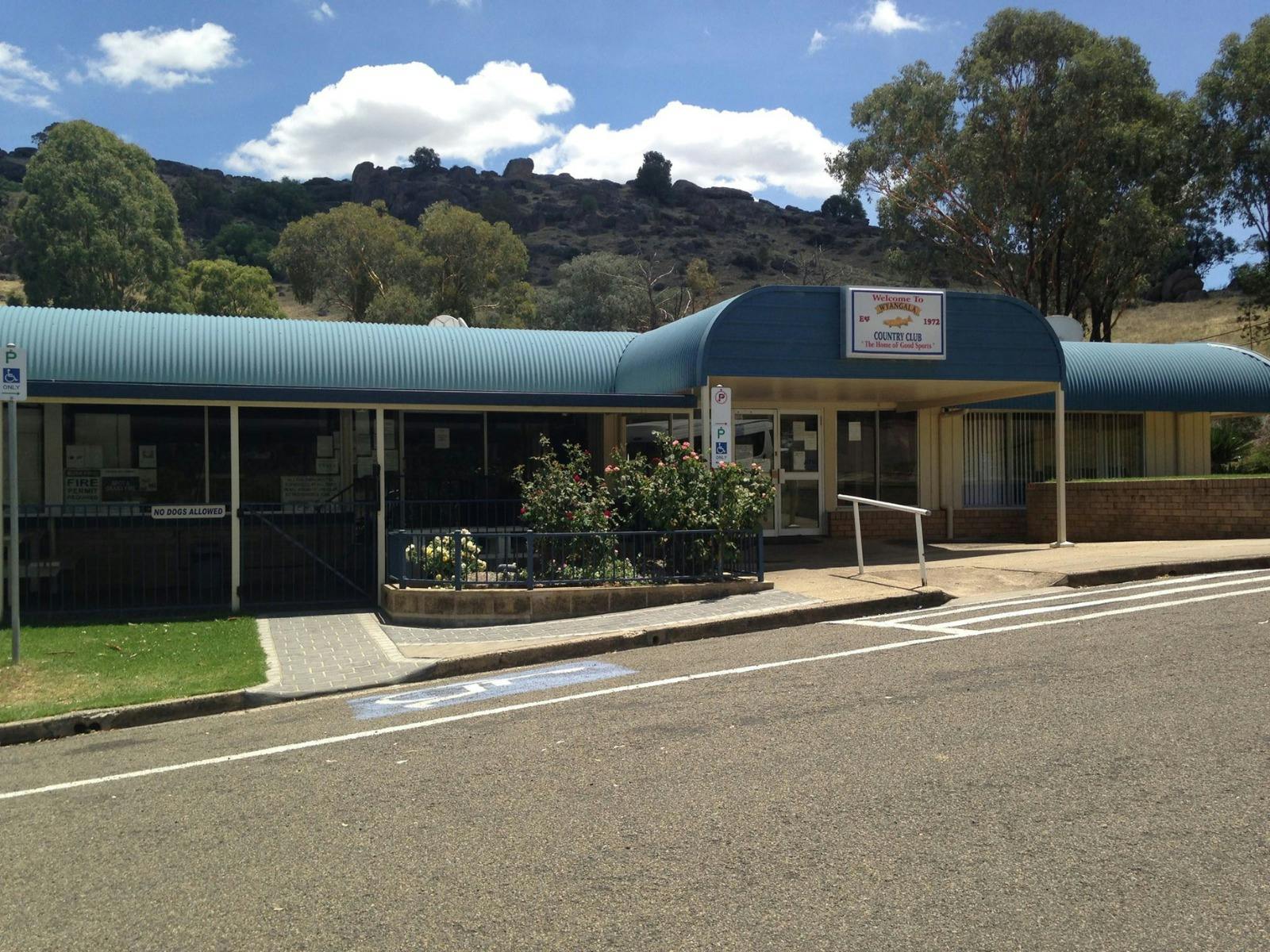 Wyangala Country Club