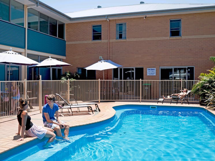 Coffs Harbour YHA NSW Holidays & Things to Do