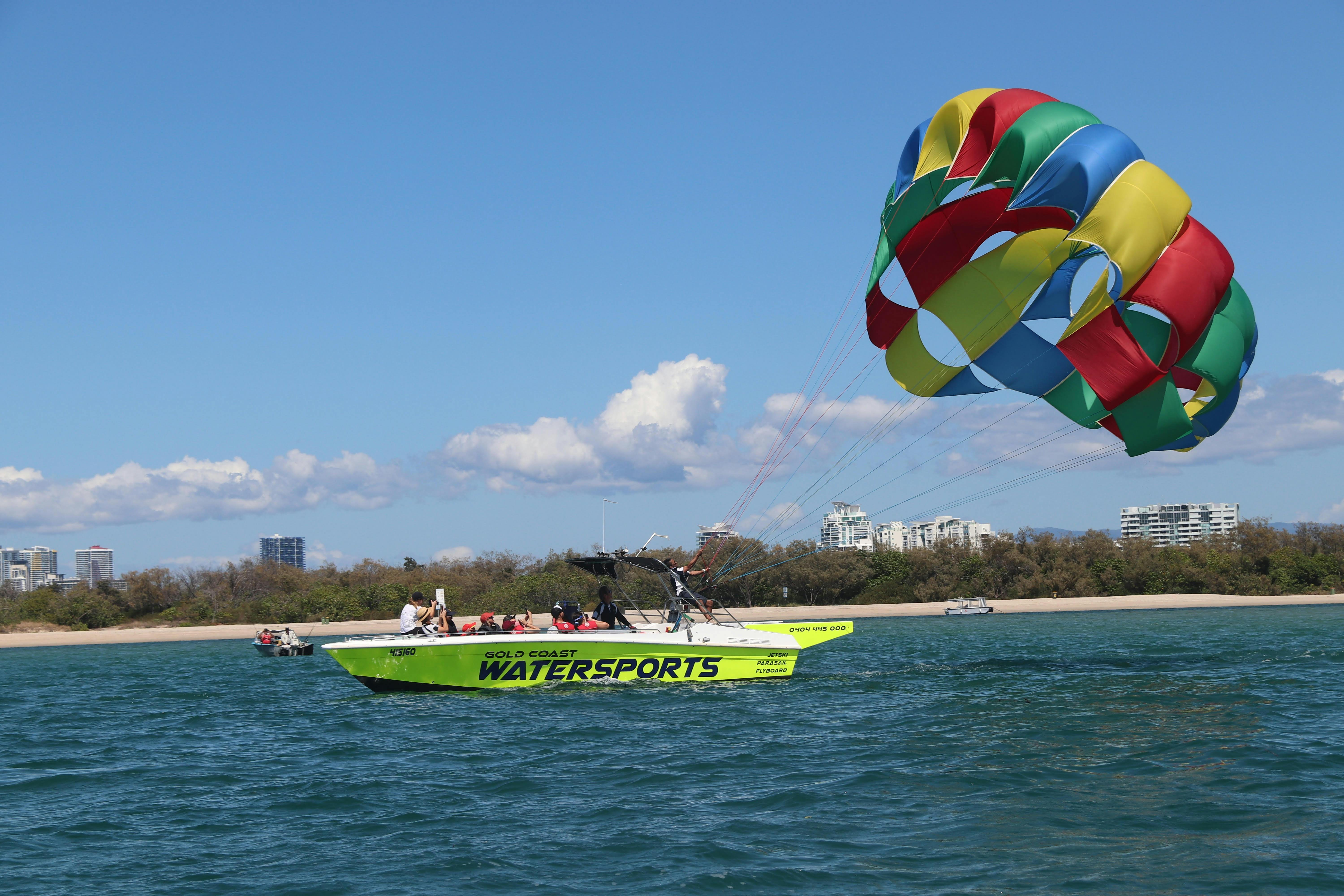 Parasail boat and parachute