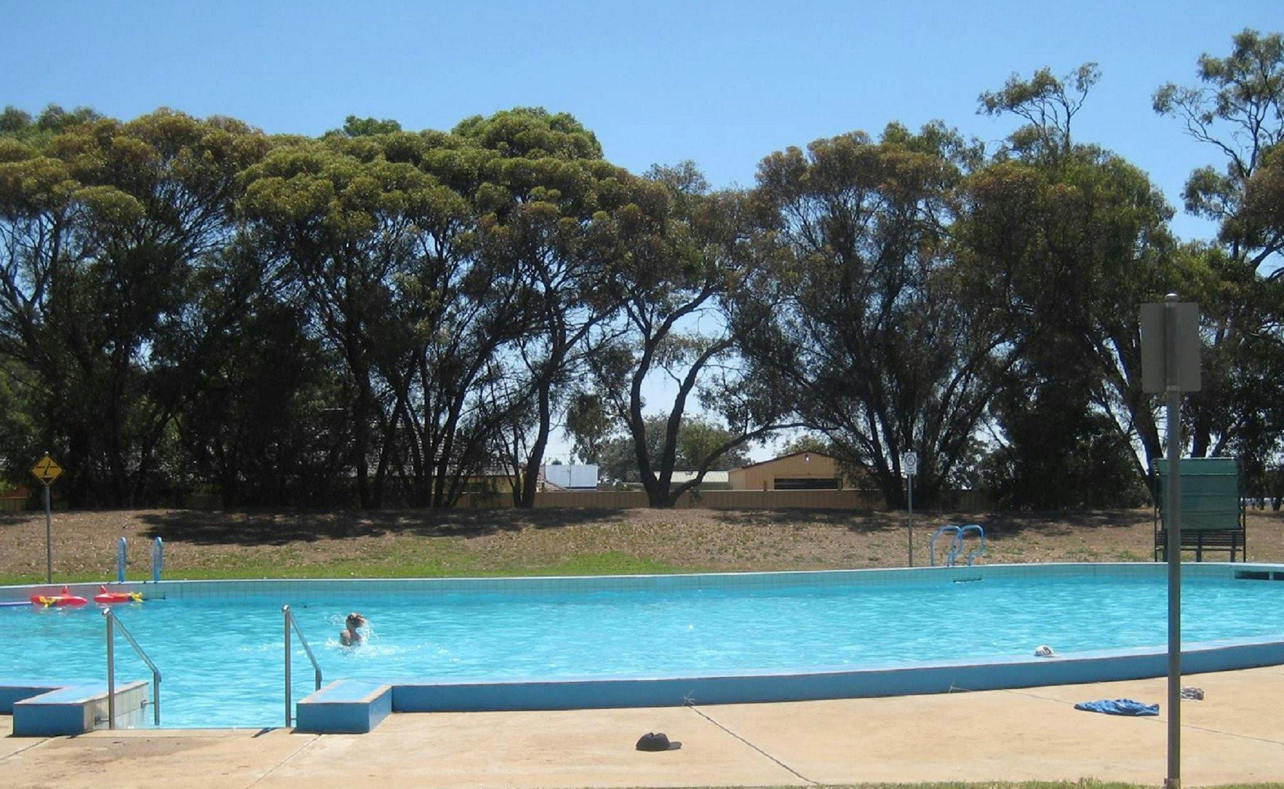 Strathmerton Outdoor Swimming Pool