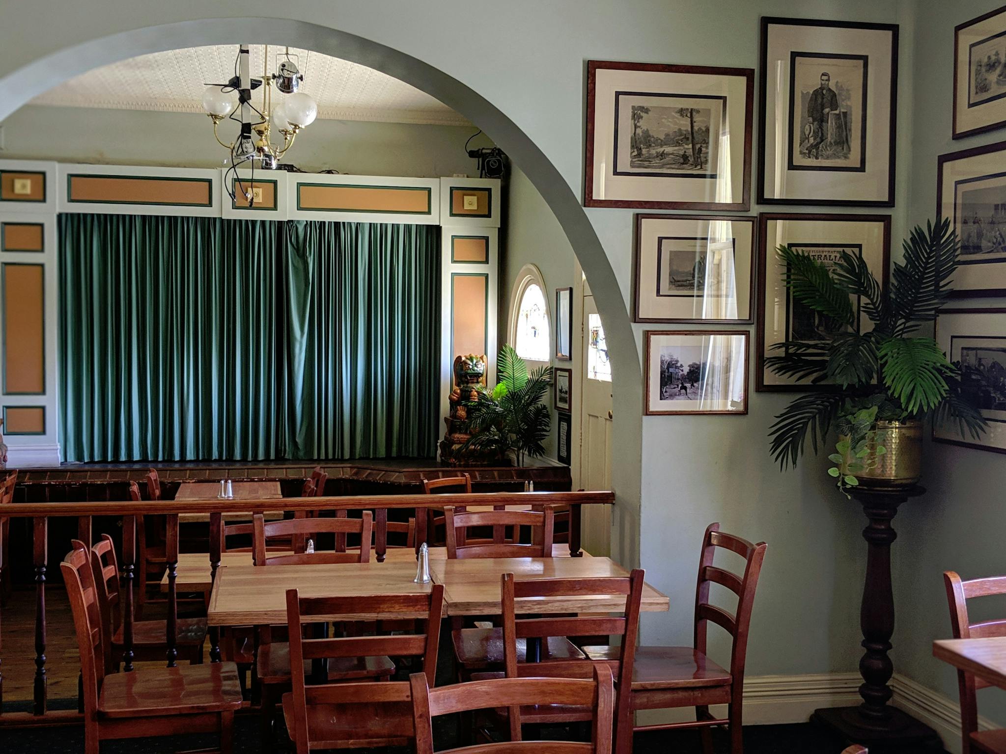 Restaurant and Stage