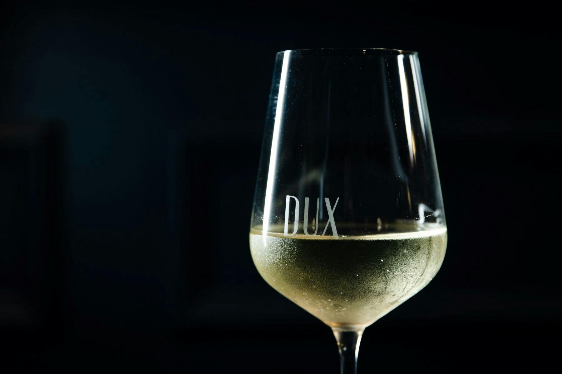 Wine Dux white wine red wine