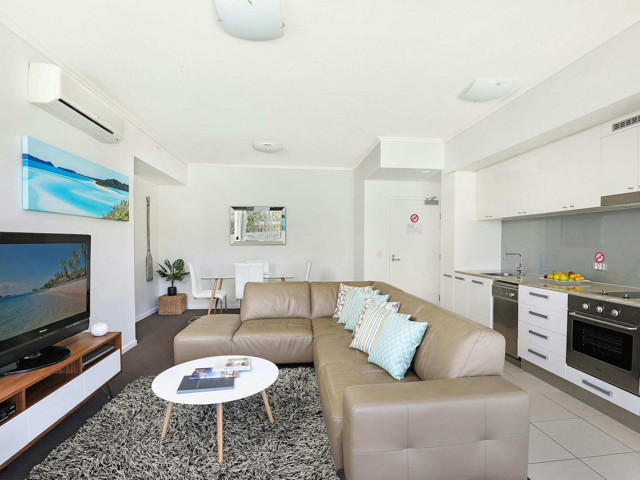 Full apartments with open plan living lounge/kitchen/dining. Sep bathroom, sep laundry. Full apartments with open plan living lounge/kitchen/dining. Sep bathroom, sep laundry.