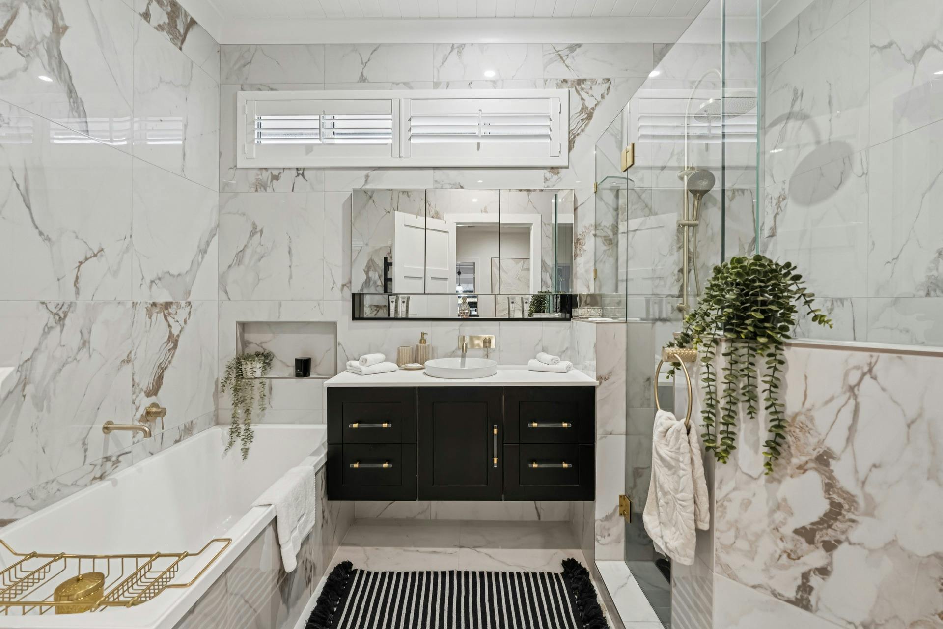 Bathroom - Ellie's Grand Escape