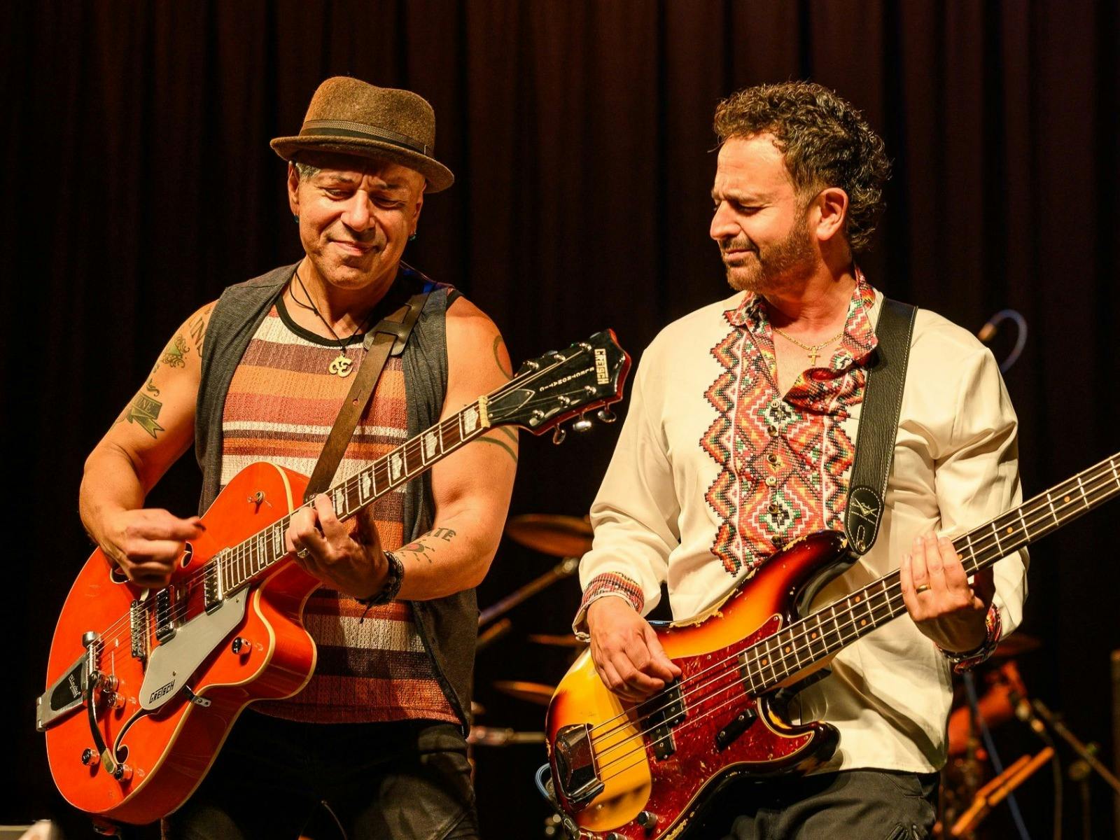Santana & The Doobie Brothers Tribute Live On Stage