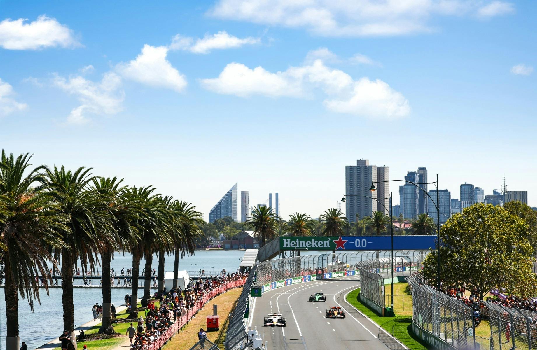 Australian Grand Prix Melbourne - cars on the track