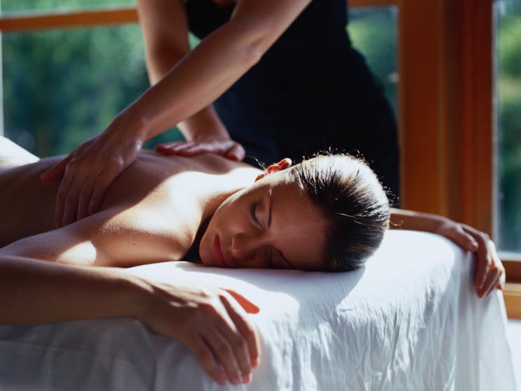 Massage Hunter Valley For Couples and girls getaways