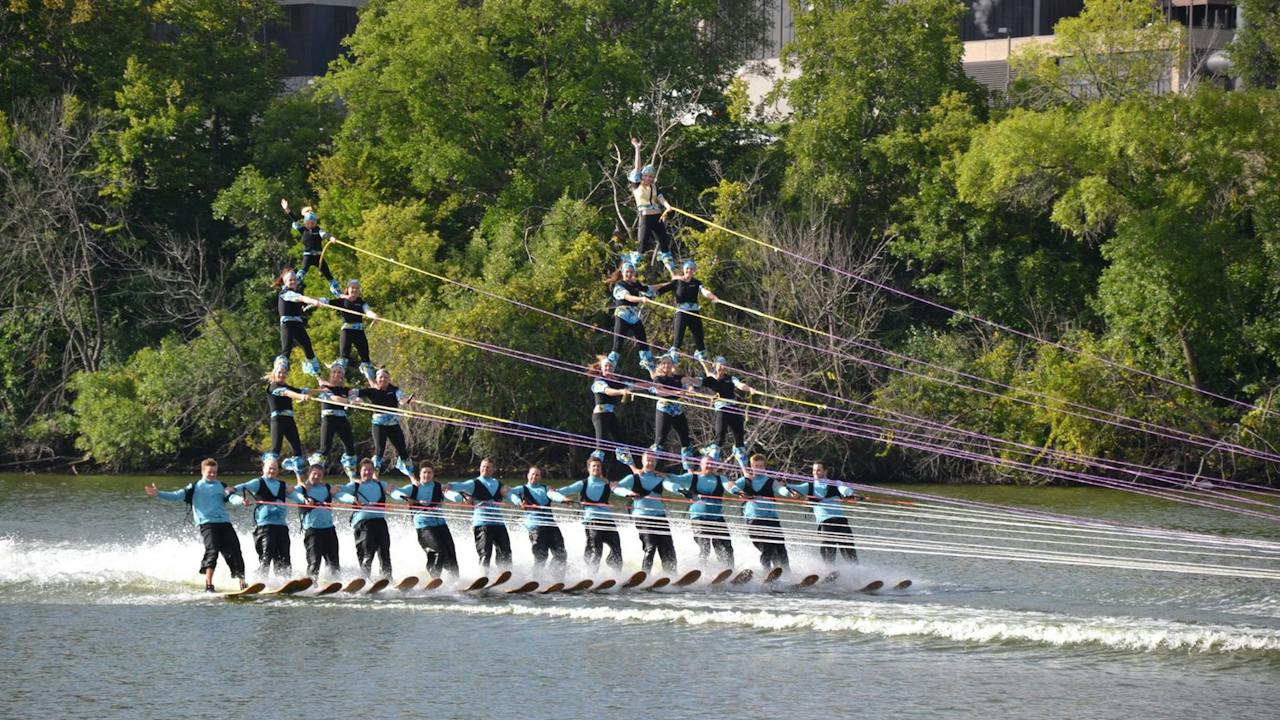 Mulwala Water Ski Club Show Team
