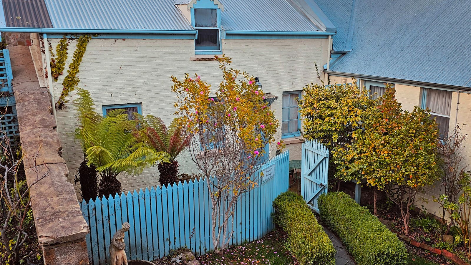 Self-contained cottage