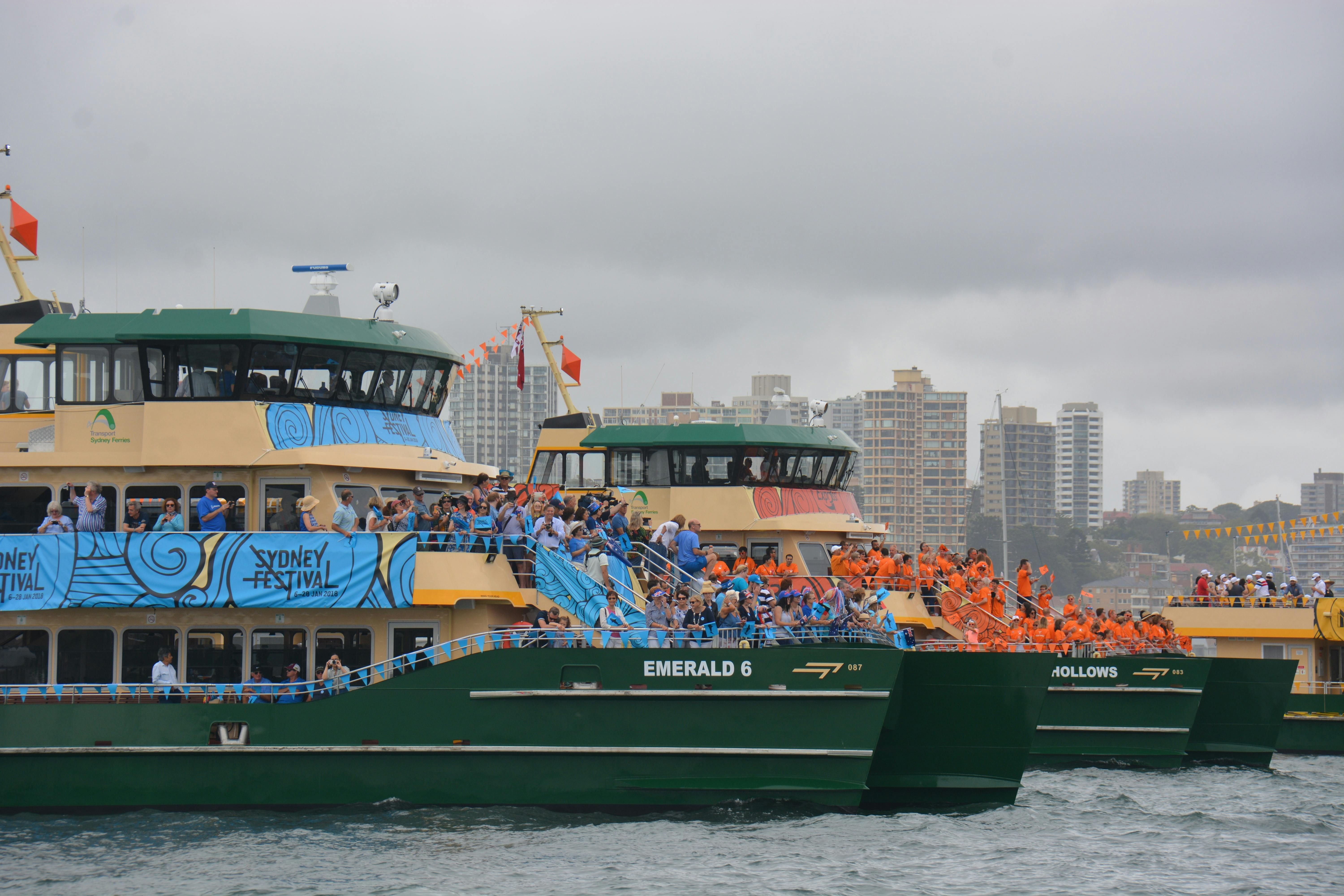 4 ferries race to win!