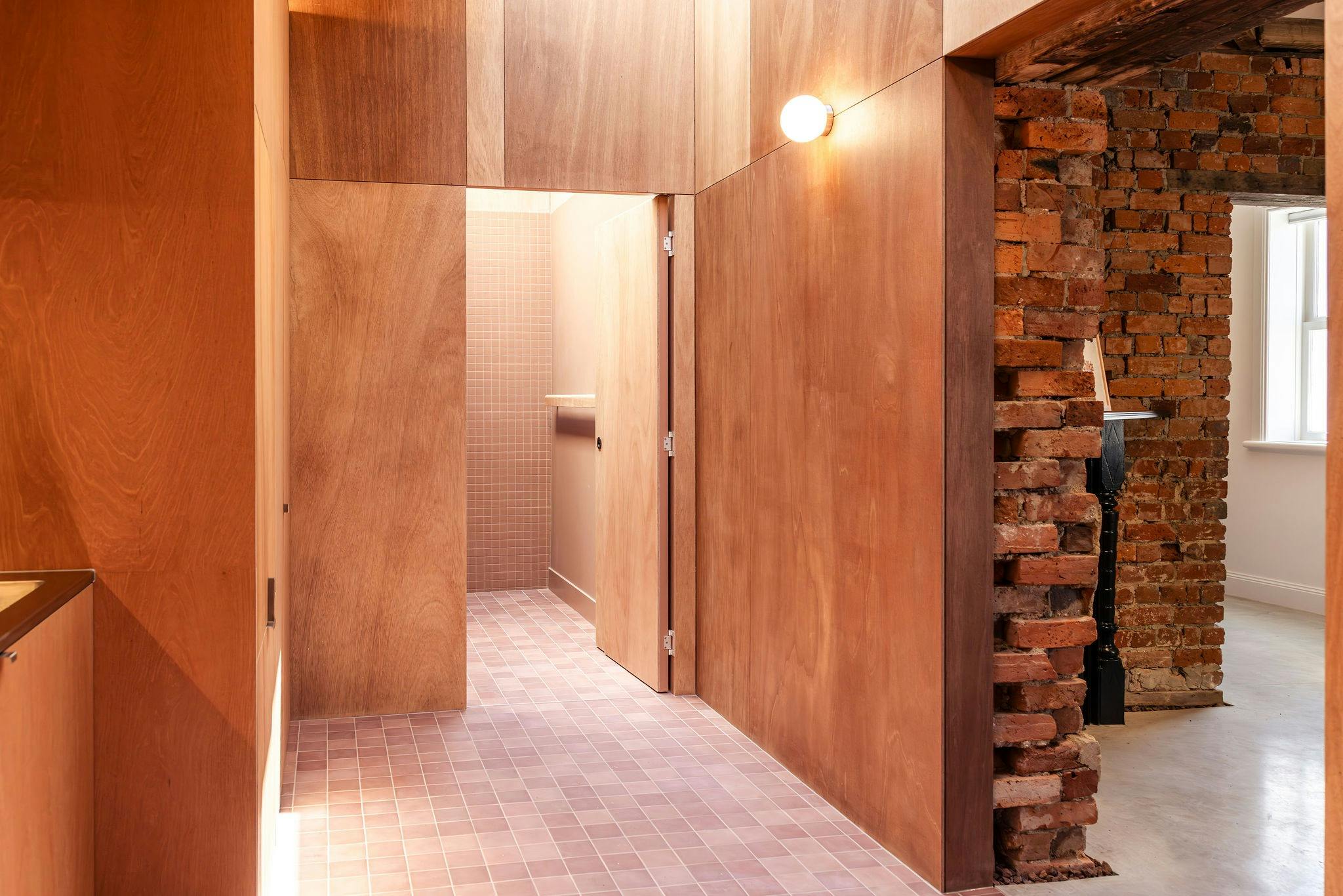 laundry/bathroom