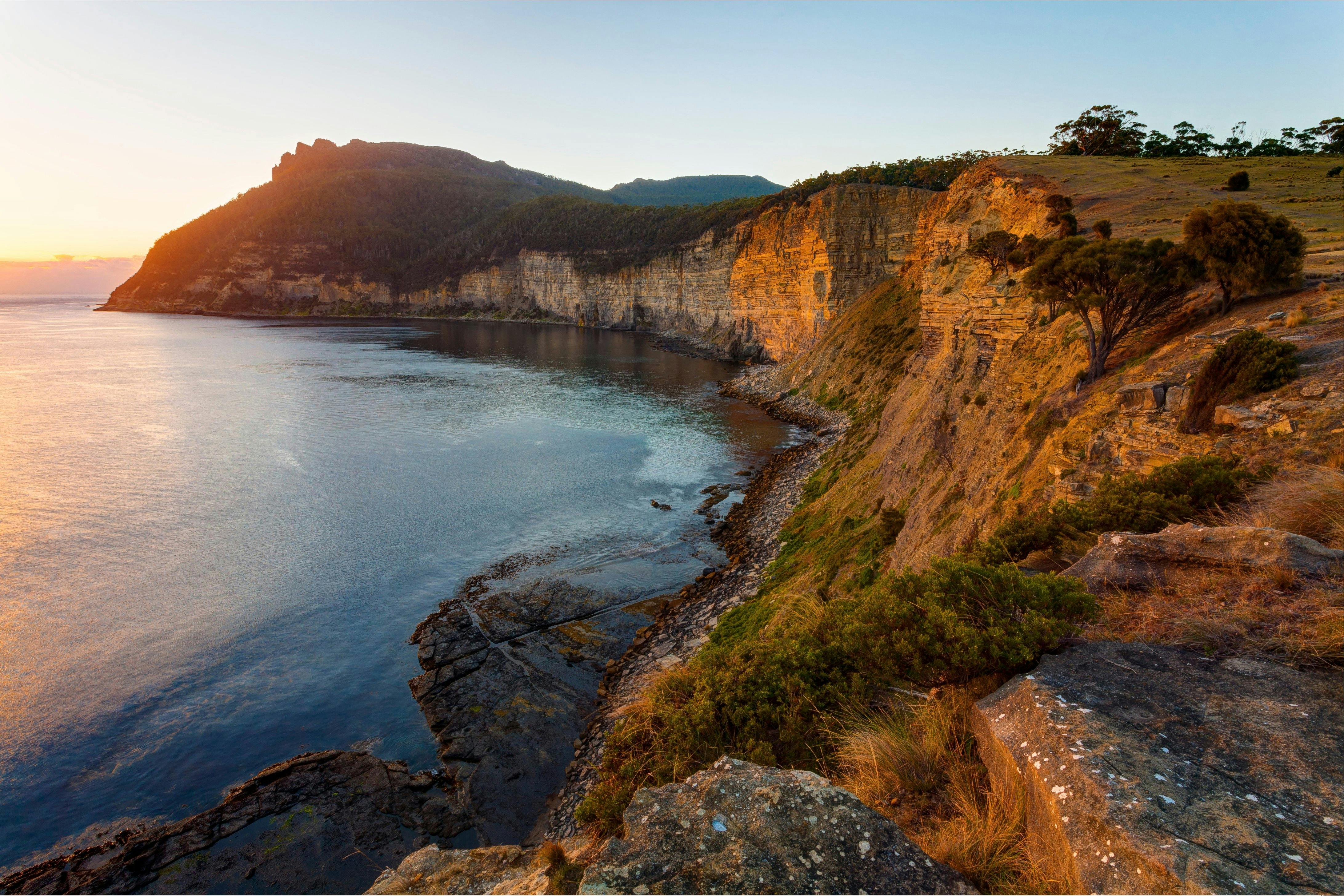 Fossil Cliffs Maria Island National Park