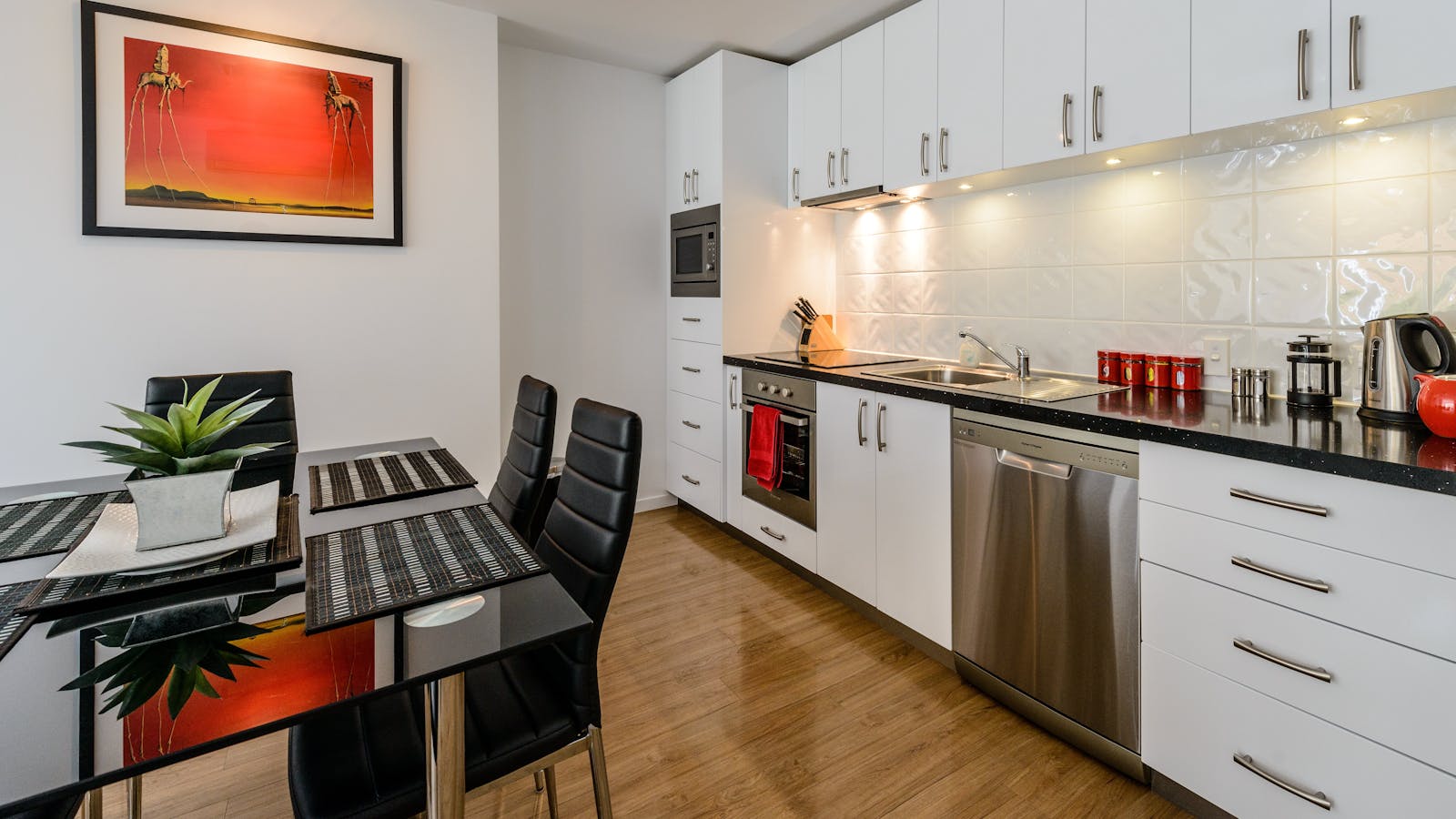 Fully equipped kitchen