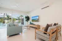 Pool Resort 2 bedroom Swimout