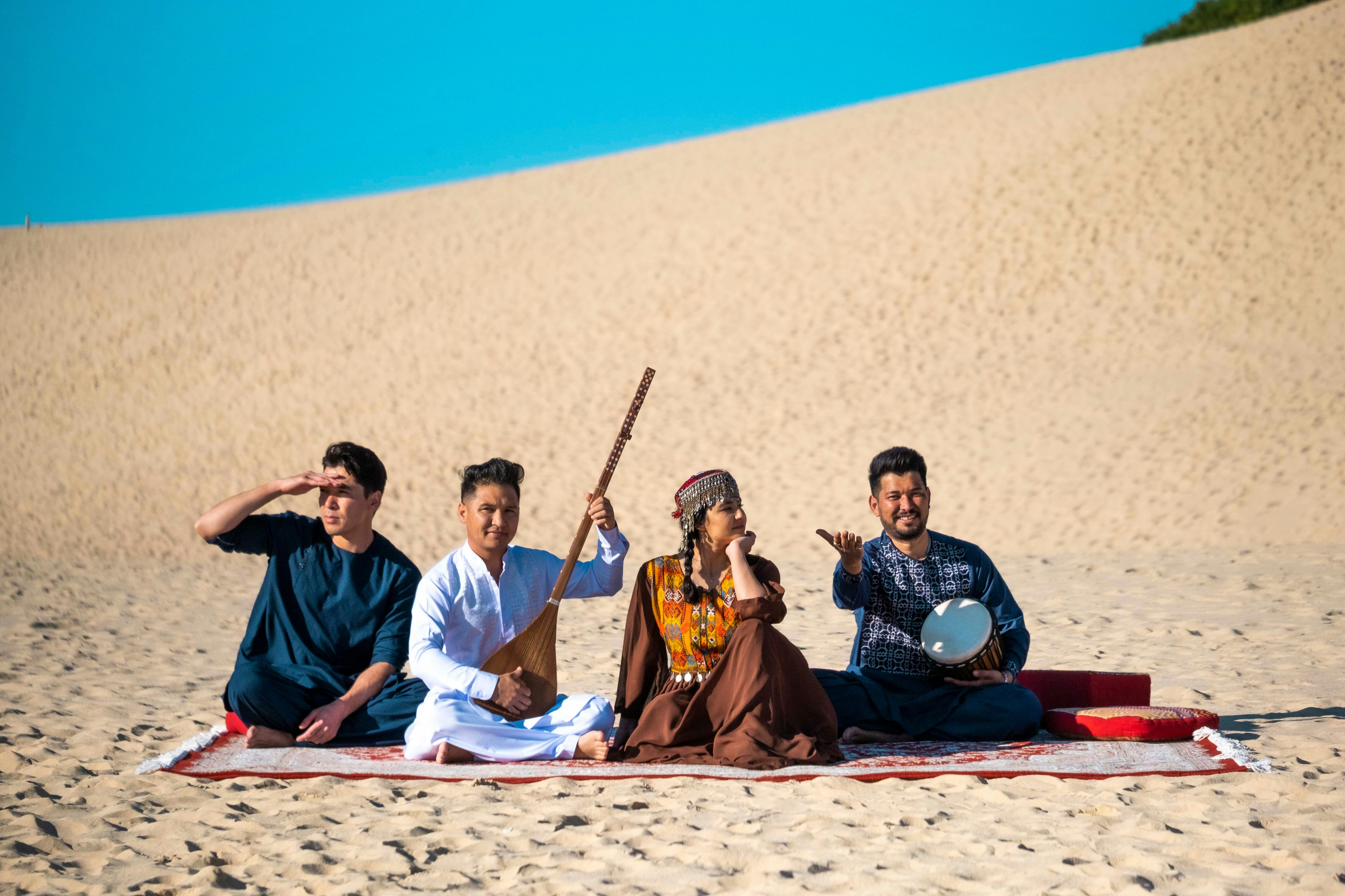 Seya Moi & Jalali