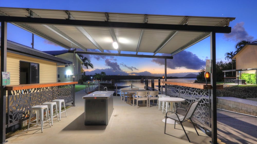 Hinchinbrook Marine Cove Resort