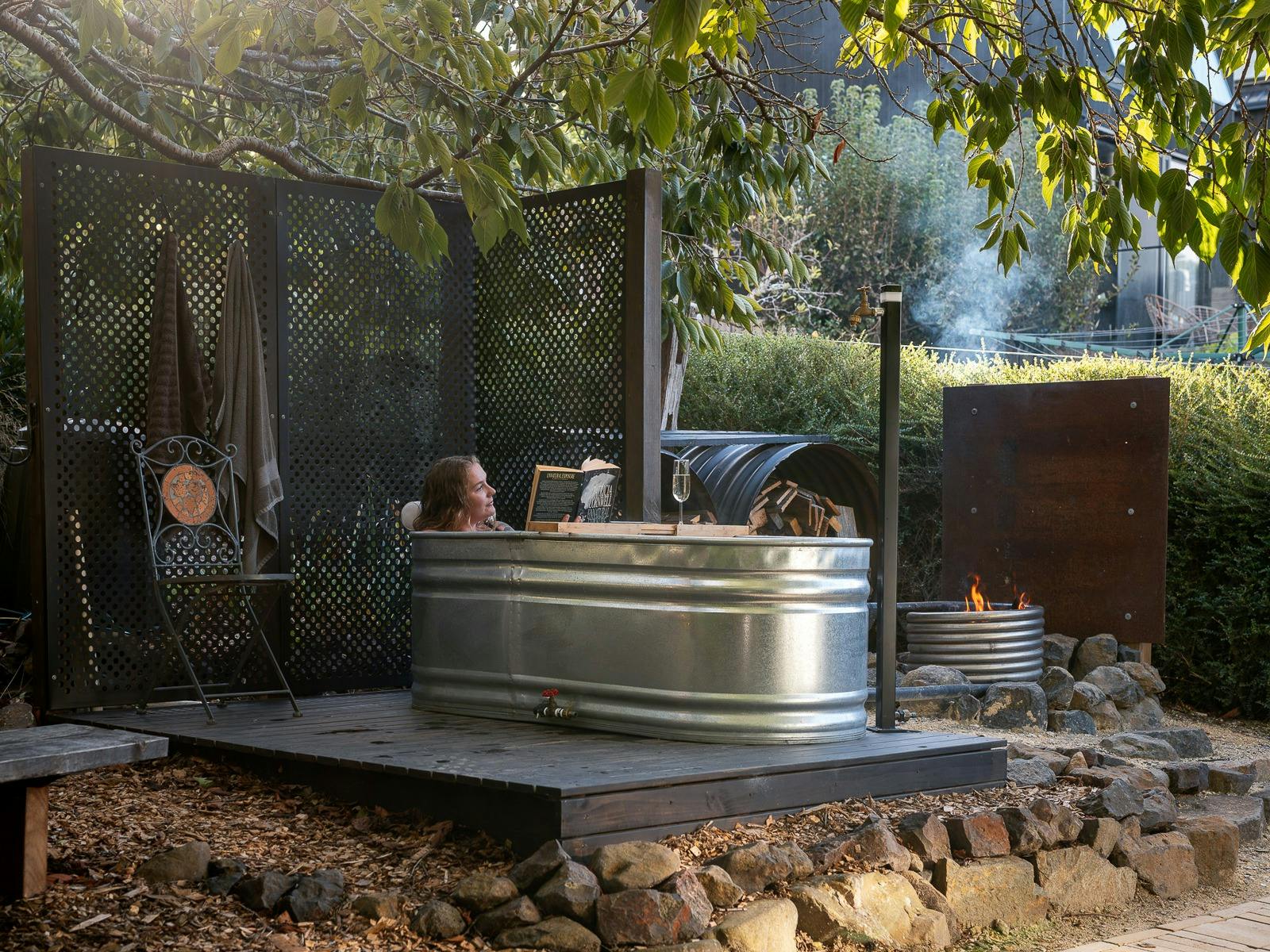Stay and soak: outdoor wood-fired bath image
