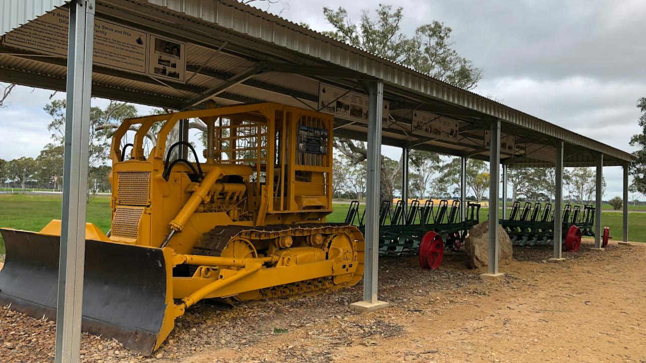 1965 BDT20 International Bulldozer