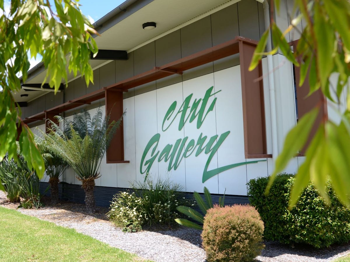 Art Gallery External image