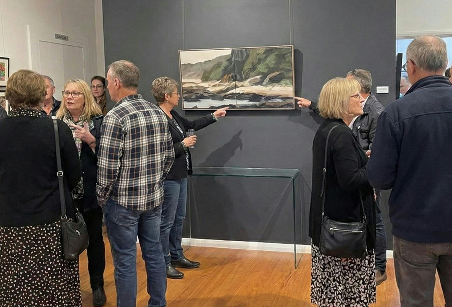 앤 프랑스 풀전스 - 끊임없이 변화하는