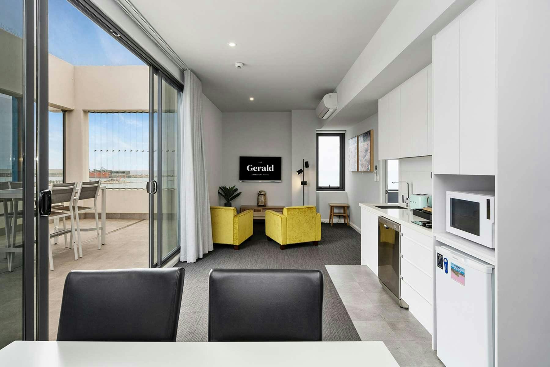 Luxury 1 Bedroom Apartment