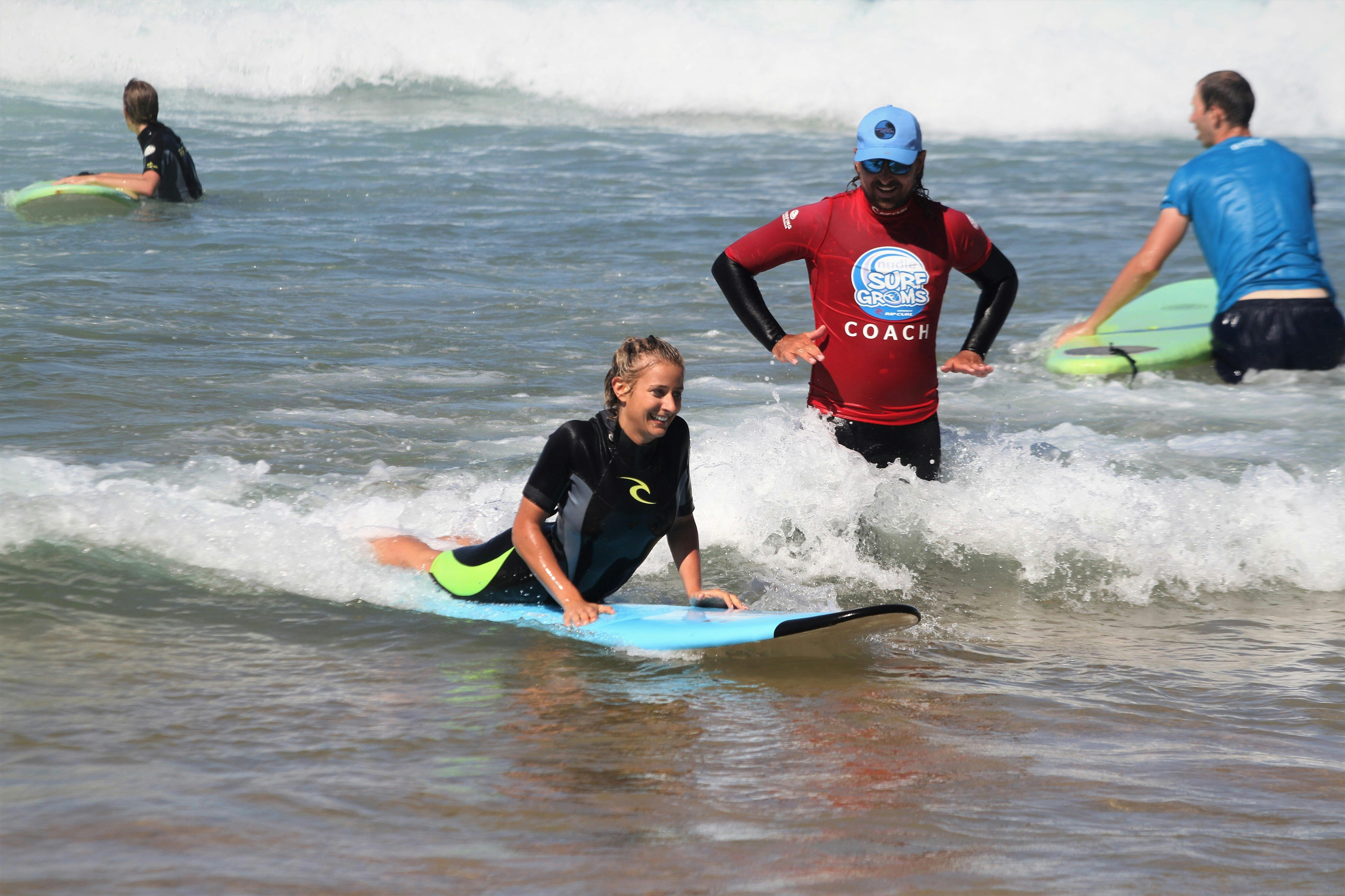 中央海岸衝浪學校 - 私立