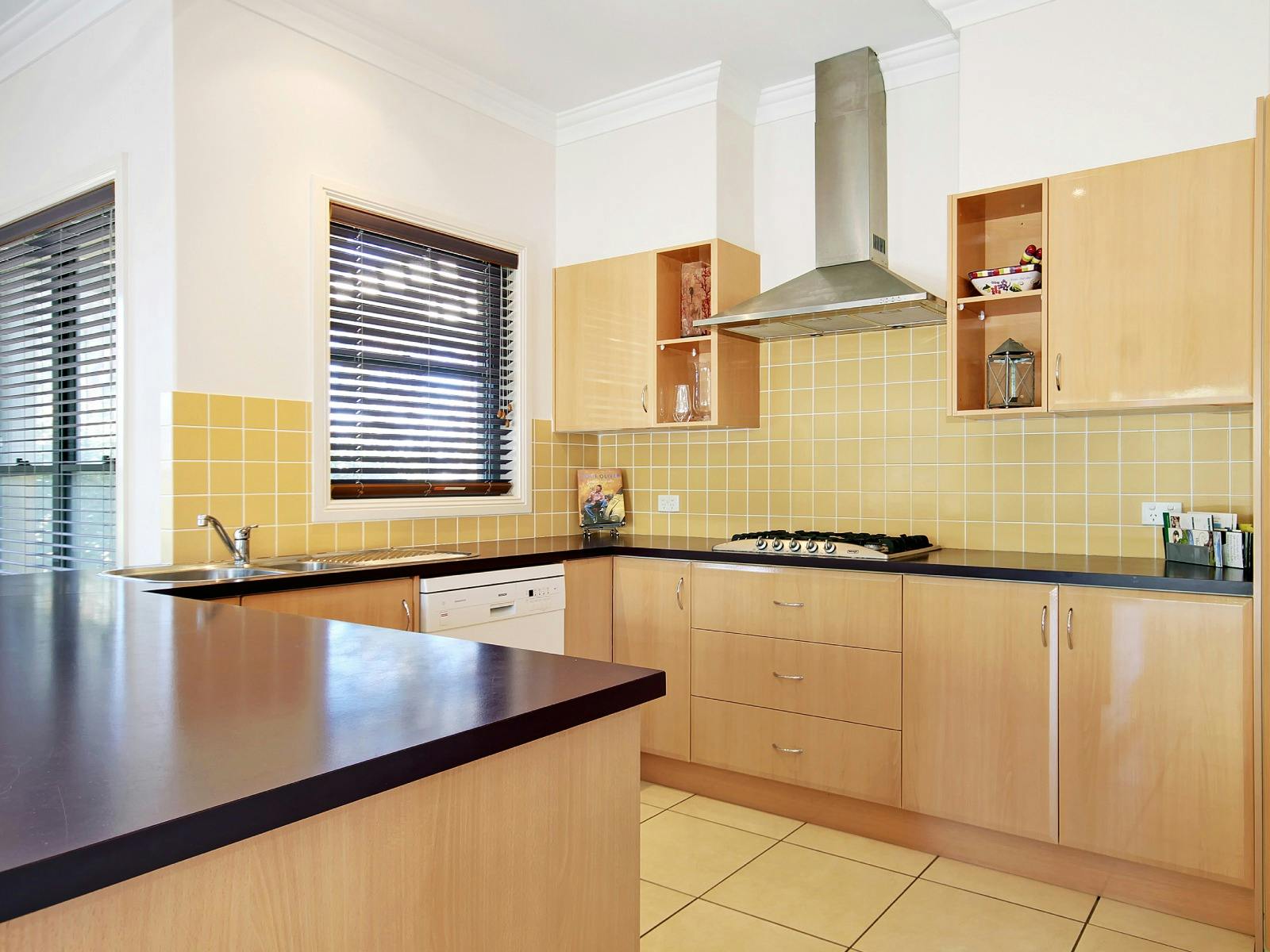 17th Tee kitchen area