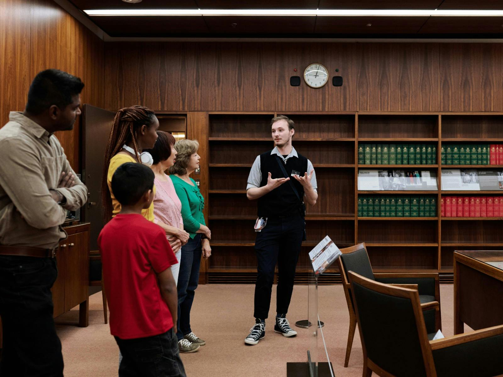 A tour group in the Prime Minister's suite